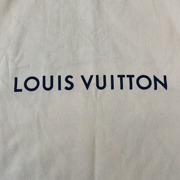 Louis Vuitton dust bag - Picture 1 of 4